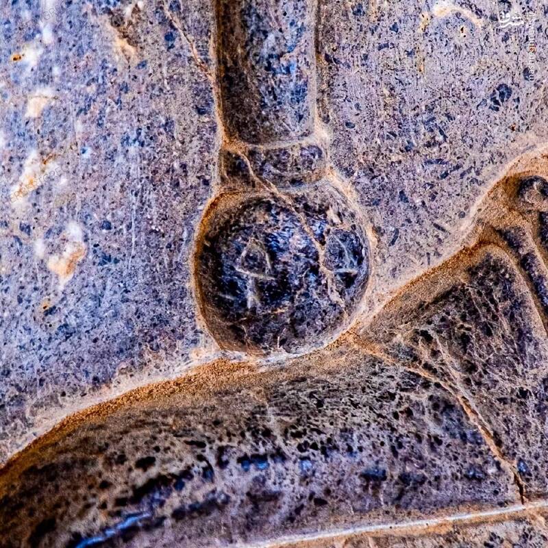 امضای سنگتراشان دوره هخامنشی به صورت پیکان