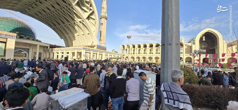 ایران آماده اقامه نماز عید فطر/ مصلای تهران مملو از جمعیت شد/ اقامه نماز عید فطر به امامت رهبر انقلاب