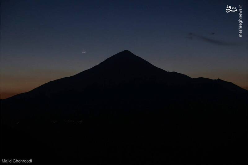 همنشینی زیبای هلال ماه نو و دماوند