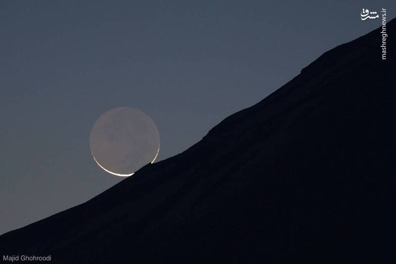 همنشینی زیبای هلال ماه نو و دماوند