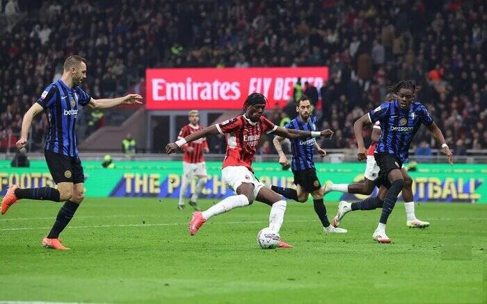 تساوی اینتر و میلان در دور رفت نیمهنهایی کوپا/ همه چیز به بازی برگشت کشیده شد