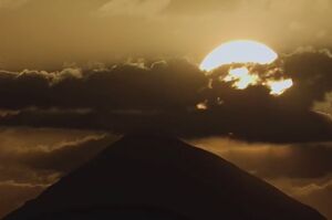 گام نخست، شهامت پذیرش حق