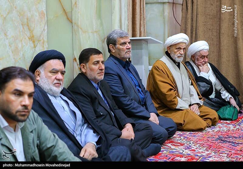 فیلم/ تشییع و اقامه نماز بر پیکر مرحوم حجتالاسلام نیری