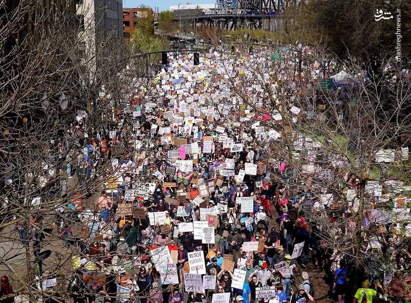 تصاویری از تجمع بزرگ اعتراضی ضد ترامپ در سراسر آمریکا