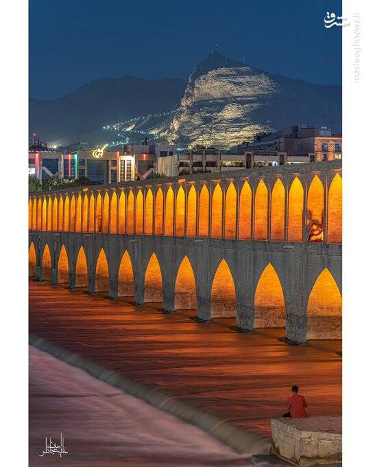 تصویری از زاینده رود جاری