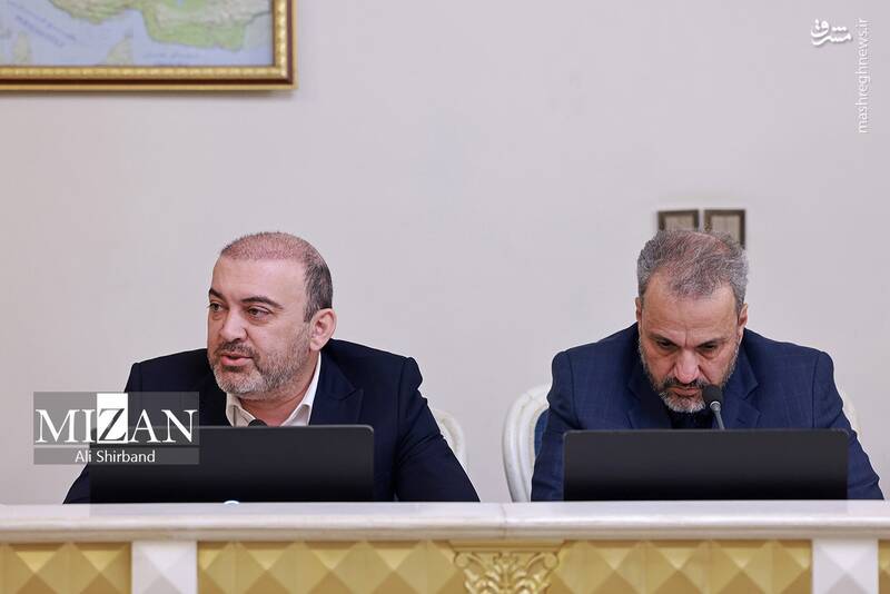 عکس/ نشست رئیس قوه قضاییه با وزیر کشور و معاونین این وزارتخانه عکس/ نشست رئیس قوه قضاییه با وزیر کشور و معاونین این وزارتخانه