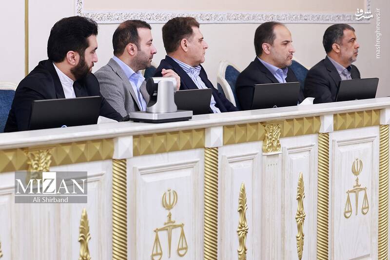 عکس/ نشست رئیس قوه قضاییه با وزیر کشور و معاونین این وزارتخانه عکس/ نشست رئیس قوه قضاییه با وزیر کشور و معاونین این وزارتخانه