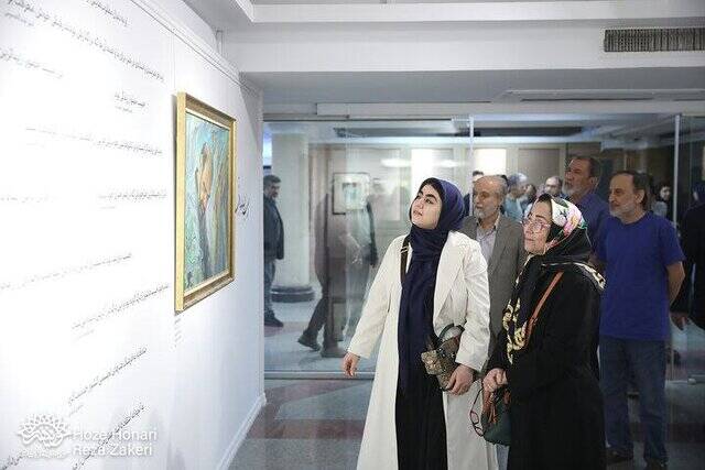 ۱۲ تابلوی دیدهنشده از حبیبالله صادقی روی دیوار رفت