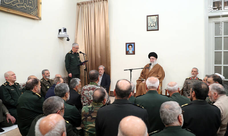 دشمن از پیشرفتهای جمهوری اسلامی کلافه و عصبی است/ باید در کنار نقصها، پیشرفتها را هم دید