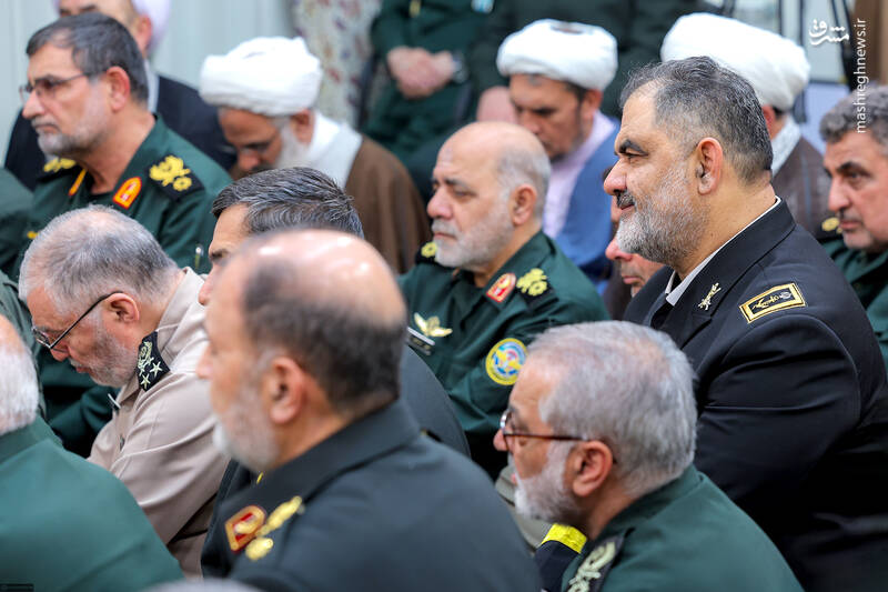 دشمن از پیشرفتهای جمهوری اسلامی کلافه و عصبی است/ باید در کنار نقصها، پیشرفتها را هم دید