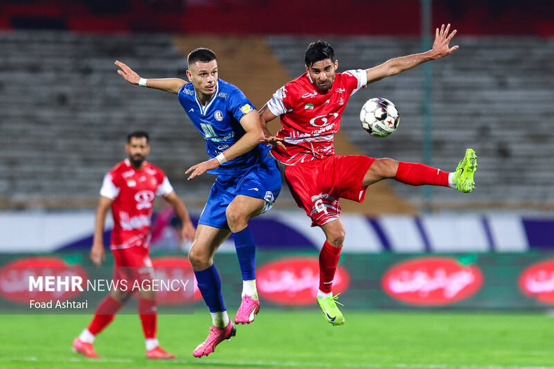 پرسپولیس نباید امتیاز از دست دهد؛لزوم خروج بازیکنان مُسن از جمع سرخها