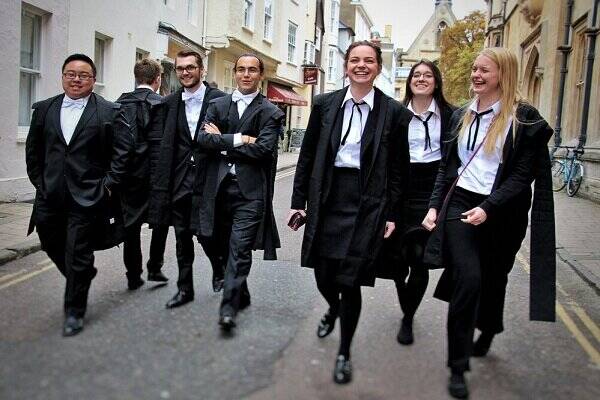 پشت پرده کلیپهای برهنگی چیست؟