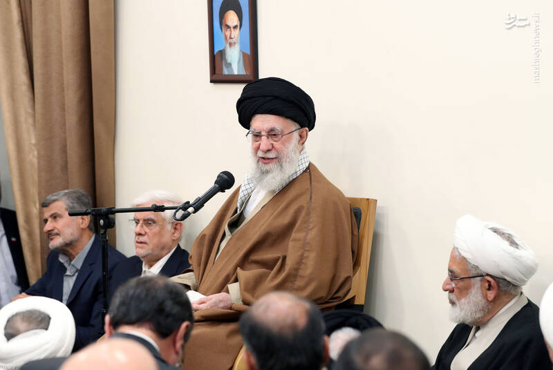 به گفتگوهای عمان نه افراطی خوشبین و نه افراطی بدبین هستیم/ اجرایی کردن شعار سال، دستور کار جدی سه قوه باشد/ دنیای اسلام باید یک حرکت جدی مقابل جنایات بیسابقه باند تبهکار در غزه انجام دهد