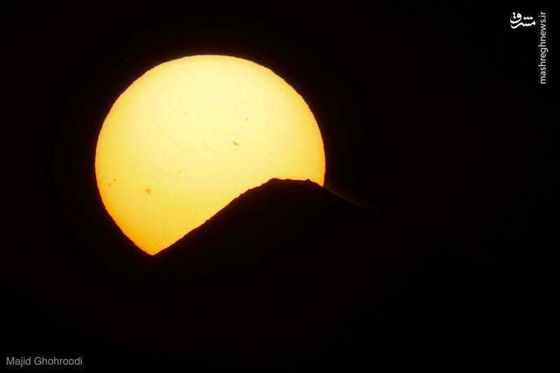 شاهکاری از طلوع خورشید برفراز دماوند