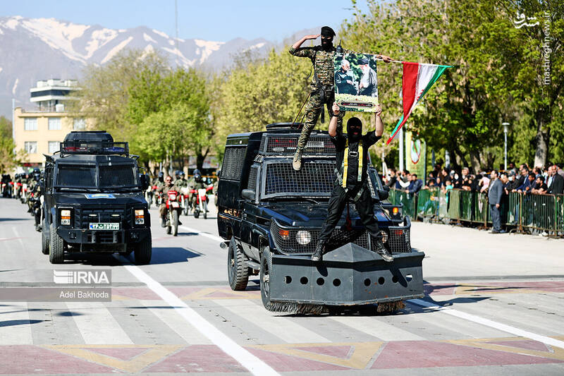 برگزاری رژه روز ارتش با حضور رئیس جمهور در پایتخت/ حضور پررنگ پهپادها/ نمایش اقتدار و صلابت نیروهای مسلح + عکس و فیلم