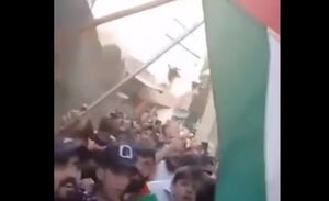 تظاهرات فلسطینی‌های ساکن سوریه علیه محمود عباس+ فیلم