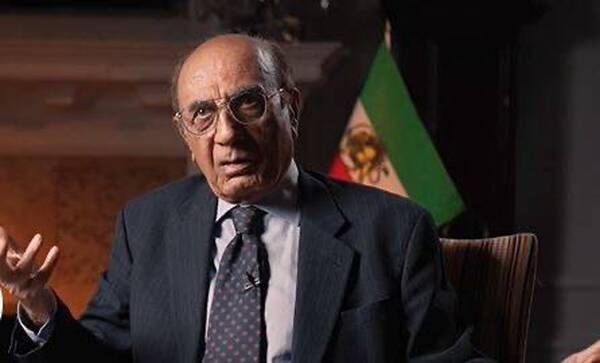 منوتو زیرآب سرشکنجهگر ساواک را زد