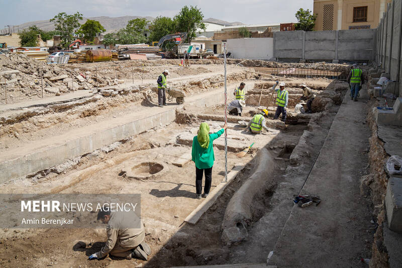 جزئیات آثار کشف شده باستانی در ایستگاه زائر شاهچراغ(ع)