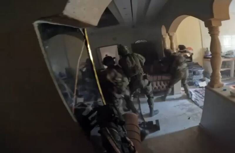 اذعان رئیس ستاد ارتش رژیم صهیونیستی به تلفات بالا در جنگ غزه/ نتانیاهو: هدف اصلی ما آزادی اسرا نیست/ گزارش مقاومت از یک کمین برای نظامیان صهیونیست و هلاکت نیروهای صهیونیست