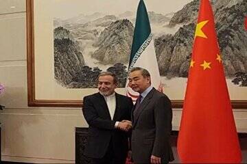 فیلم/ دیدار عراقچی با همتای چینی