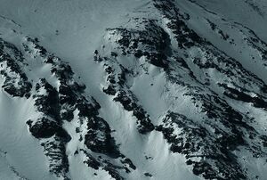 جزییات بدنه برفی قله دماوند در بهار ۱۴۰۴ +عکس