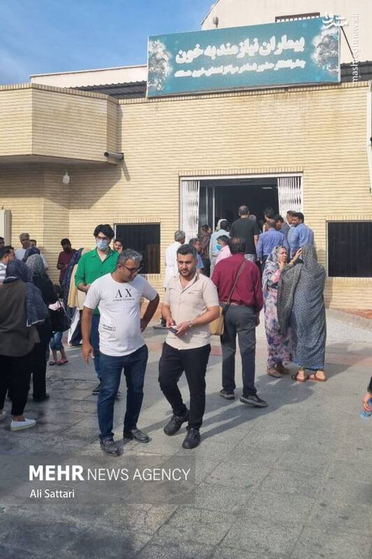 عکس/ حضور مردم بندرعباس در مرکز انتقال خون