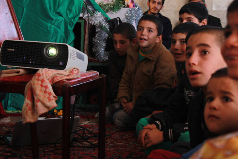 اکران سیار برای سینمای ایران ۲۰ میلیارد درامد داشت؛ جریانسازی فرهنگی