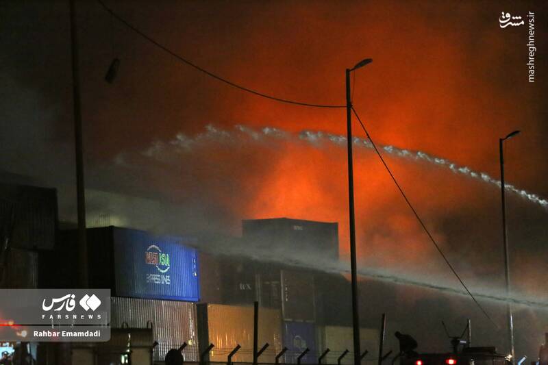 مهار آتش محدوده بندر شهید رجایی در مراحل پایانی/ شمار مصدومان حادثه انفجار به ۱۲۴۲ نفر رسید+ عکس و فیلم