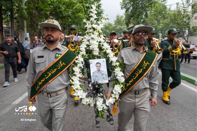 عکس/ تشییع محیطبان شهیدِ پارکملی گلستان