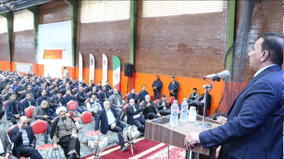 تمام تلاش مجموعه گروه مالی گردشگری خاموش نشدن چراغ واحدهای تولیدی است / هیچ گاه سنگپرانیها نمیتواند انگیزه ما را کاهش دهد