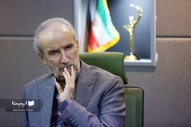 کتاب گشاد برای سربازان ندوزیم!