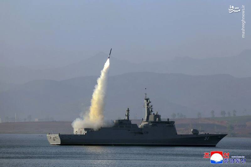 عکس/ رونمایی از ناوشکن جدید کرهشمالی