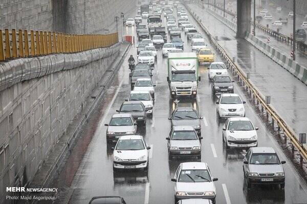 تومان،بازار،كاهش،خودرو،نوسانات،ارز،نرخ،نزولي
