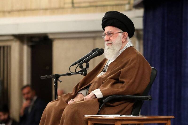 حج،حسينيه،كارگزاران،معلمان،خميني