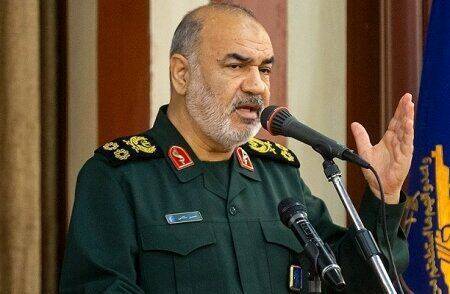 فیلم/ فرمانده کل سپاه: باید تلاش کرد تا سپاه مدام نو شود