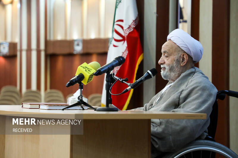 تجلیل و تکریم استادان و مربیان سپاه