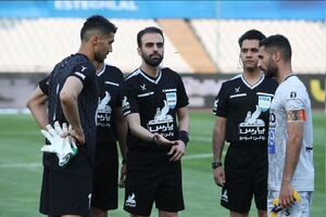 حسینی از فهرست استقلال خط می‌خورد؟