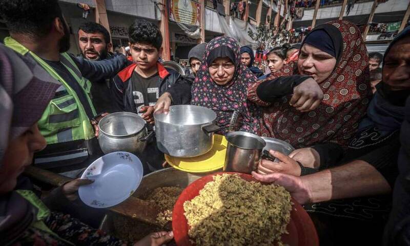 مخالفت گسترده صهیونیست‌ها علیه گسترش عملیات نظامی در غزه/ لیبرمن: هدف از گسترش عملیات در غزه، بقای نتانیاهو است/ لاپید: این جنگ برای ما هزینه‌های زیاد خواهد داشت/ کمین پیچیده قسام و هلاکت چند نظامی صهیونیست