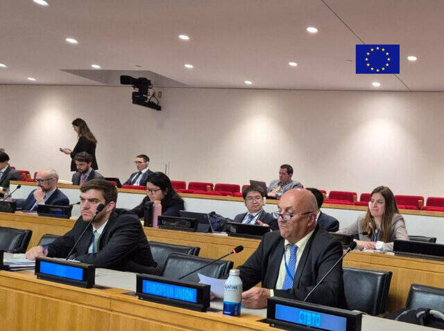 اتحادیه اروپا: به راهکار دیپلماتیک برای مسئله هستهای ایران پایبندیم