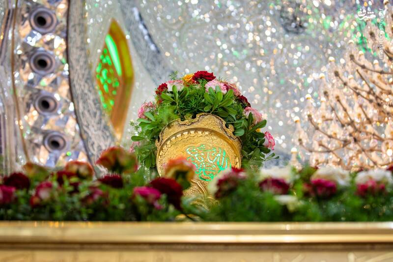 عکس/ گلآرایی ضریح سیدالشهدا در آستانه ولادت امام رئوف