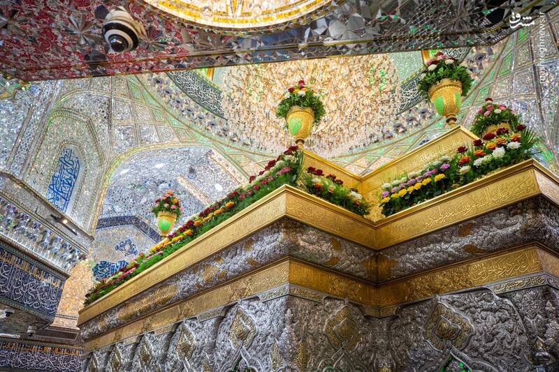 عکس/ گلآرایی ضریح سیدالشهدا در آستانه ولادت امام رئوف