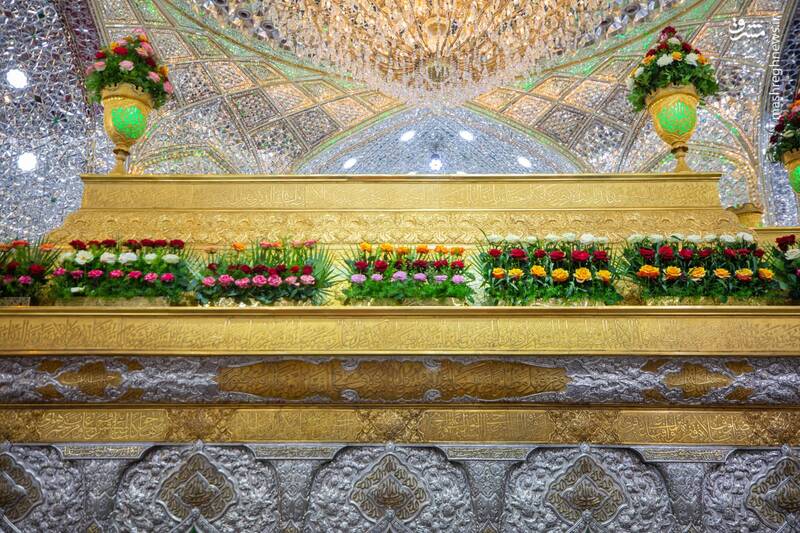 عکس/ گلآرایی ضریح سیدالشهدا در آستانه ولادت امام رئوف