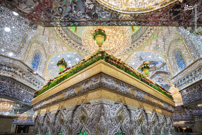 عکس/ گلآرایی ضریح سیدالشهدا در آستانه ولادت امام رئوف