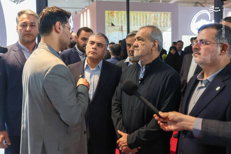 عکس/ بازدید پزشکیان از بیست و نهمین نمایشگاه بینالمللی نفت