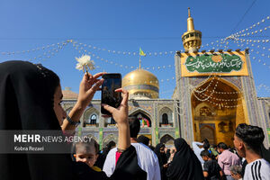 عکس/ روز میلاد امام رضا در حرم مطهر رضوی