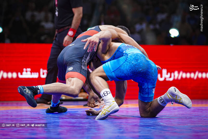 عکس/ چهل و پنجمین دوره رقابت های بین المللی کشتی آزاد جام تختی