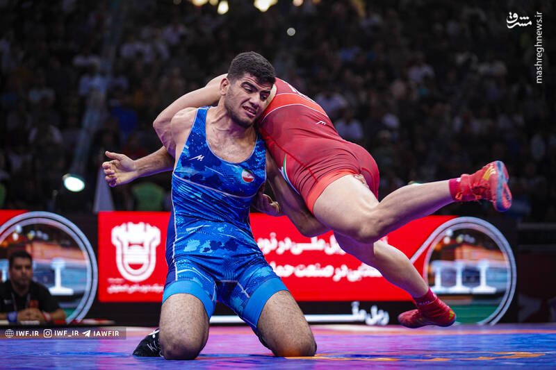 عکس/ چهل و پنجمین دوره رقابت های بین المللی کشتی آزاد جام تختی