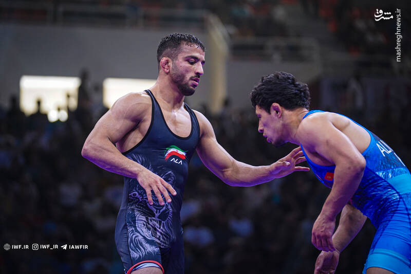 عکس/ چهل و پنجمین دوره رقابت های بین المللی کشتی آزاد جام تختی