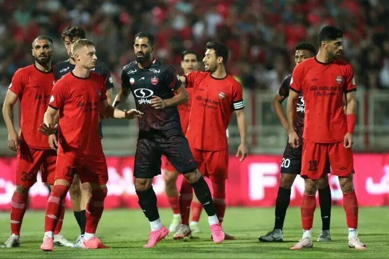 پرسپوليس،قرارداد،رقم،آقاسي،باشگاه،مدافع،تراكتور