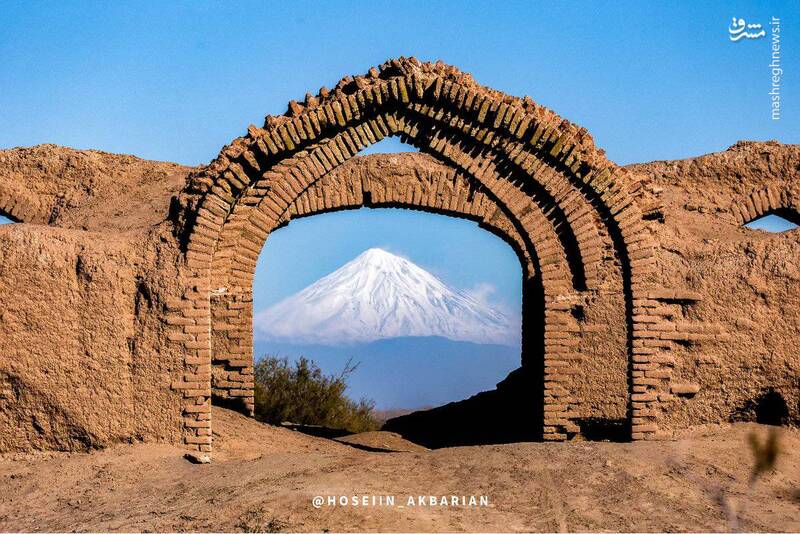 منظره قله دماوند از پارک ملی کویر